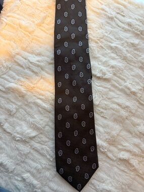 Ermenegildo Zegna Couture 100% Silk Paisley Tie Made in Italy